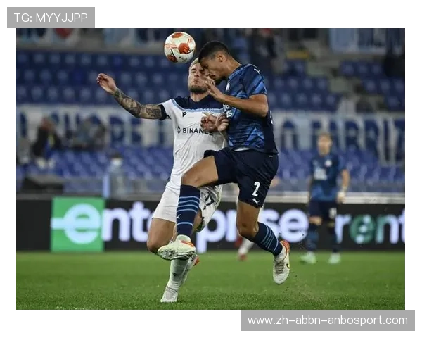 足球比赛中的高空球争夺与身体对抗